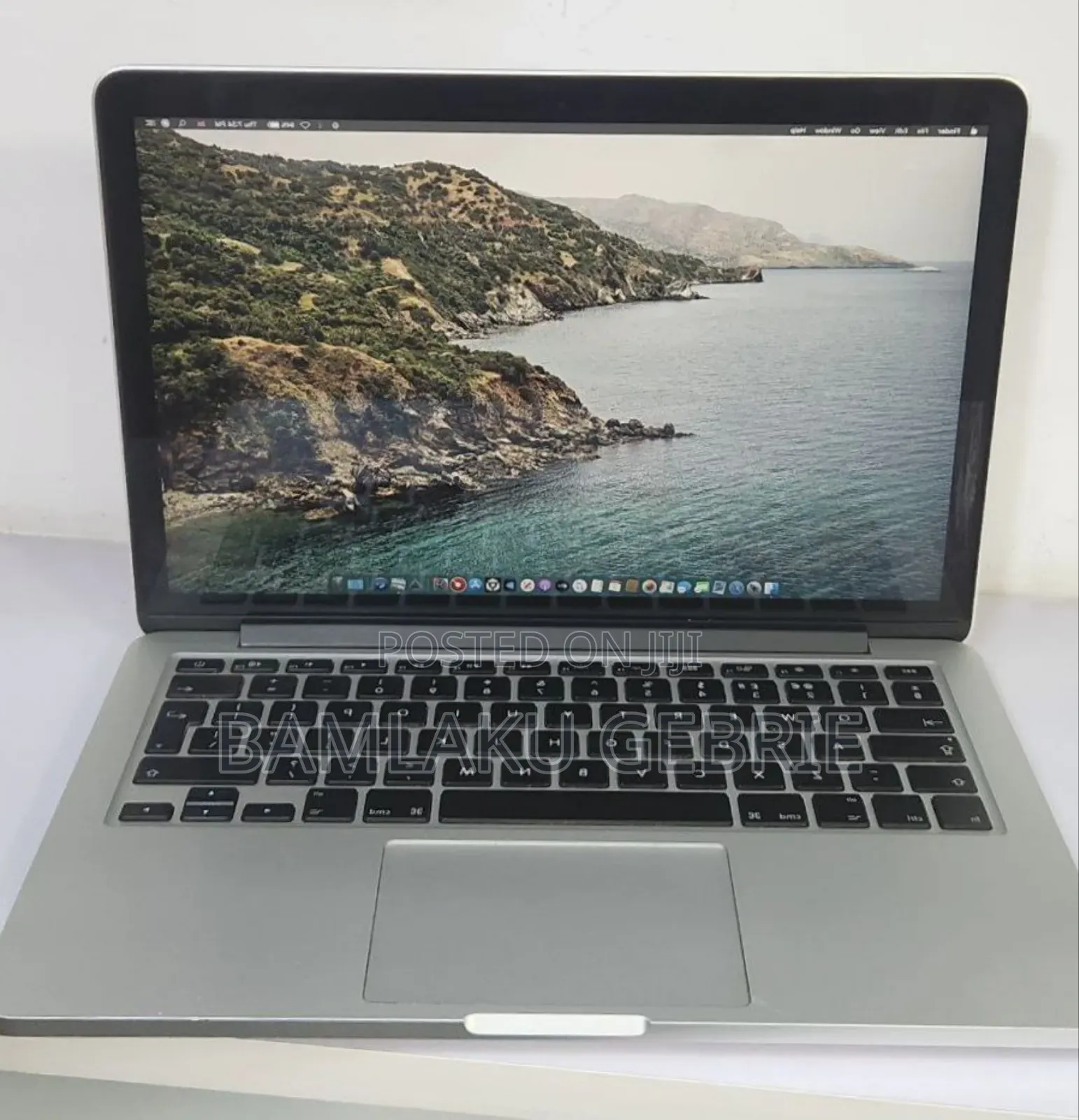 New Laptop Apple MacBook Pro 2015 8GB Intel Core I5 SSD 256GB