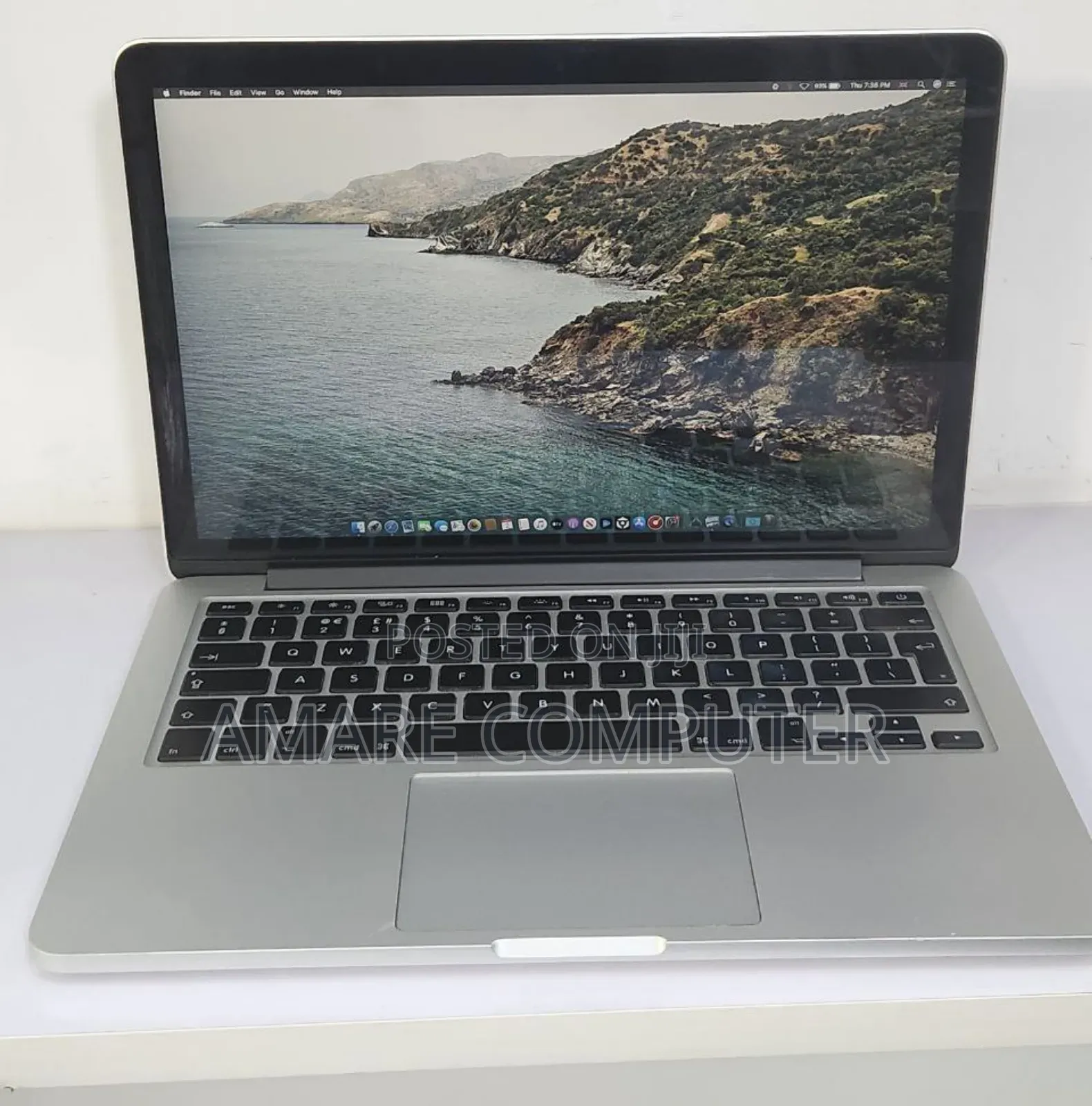 New Laptop Apple MacBook Pro 2015 8GB Intel Core I5 SSD 256GB