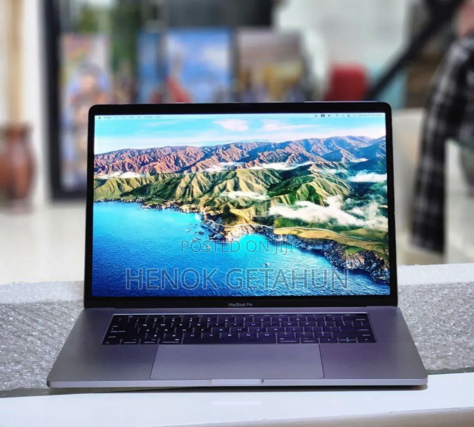 New Laptop Apple MacBook Pro 2017 16GB Intel Core I7 SSD 512GB