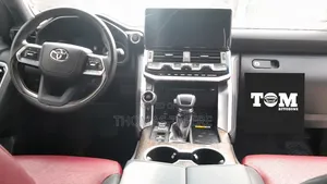 Toyota Land Cruiser 2023 White