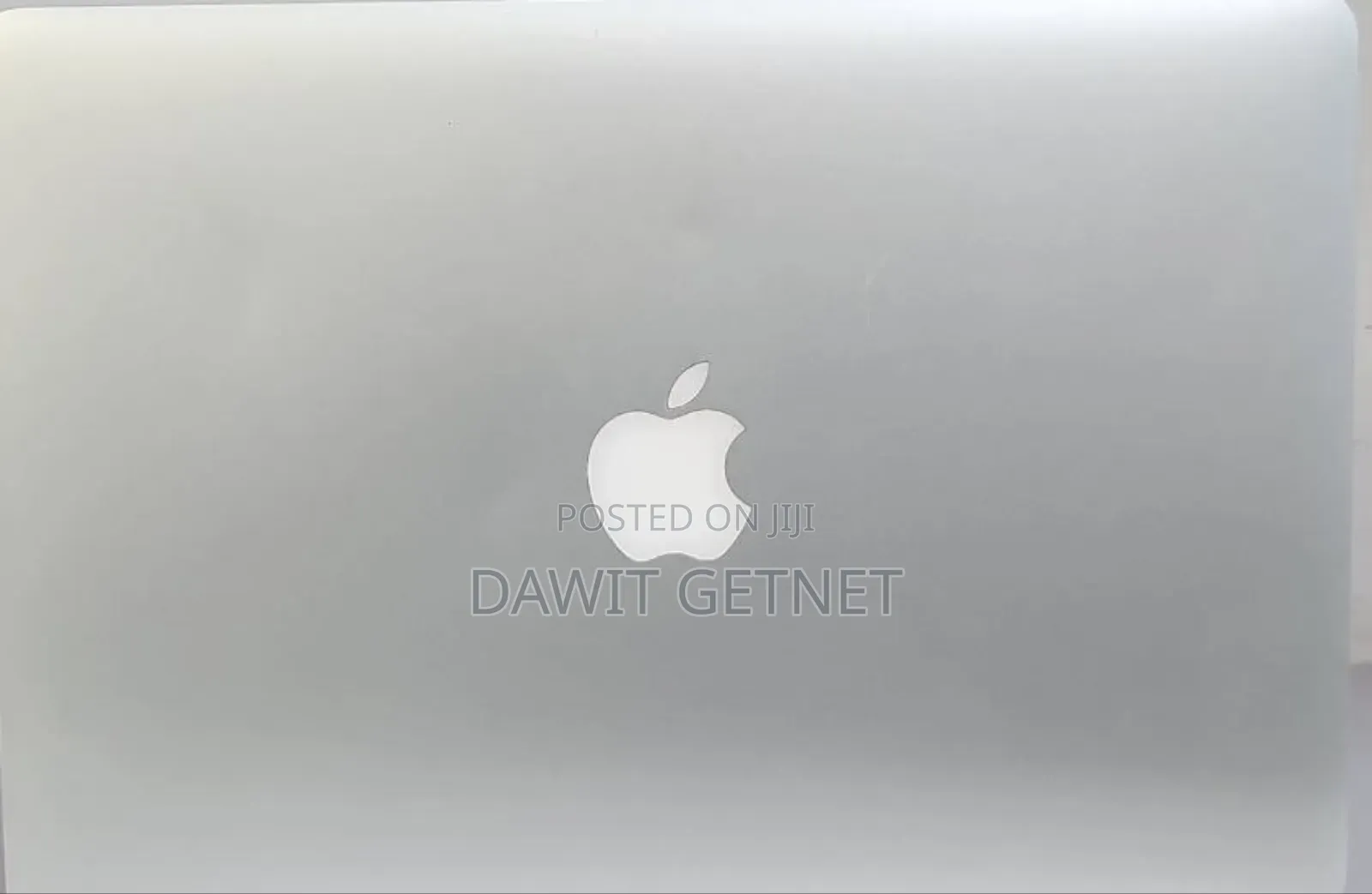 New Laptop Apple MacBook Pro 2015 8GB Intel Core I5 SSD 256GB