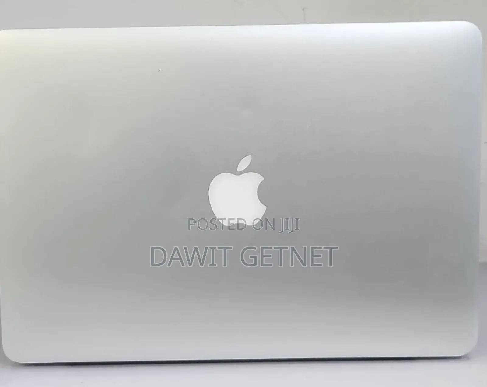 New Laptop Apple MacBook Pro 2015 8GB Intel Core I5 SSD 256GB