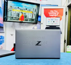 New Laptop HP ZBook Firefly G8 32GB Intel Core I7 SSD 1T