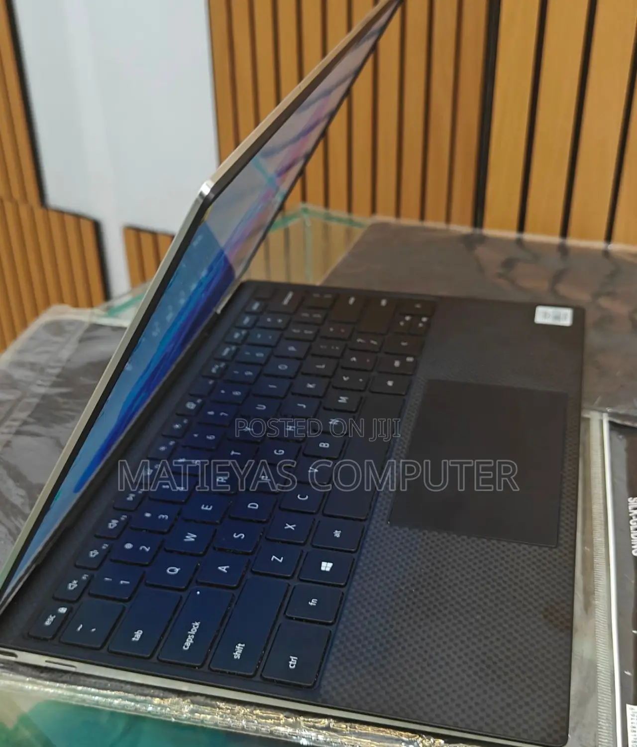 New Laptop Dell XPS 13 16GB Intel Core I7 SSD 512GB