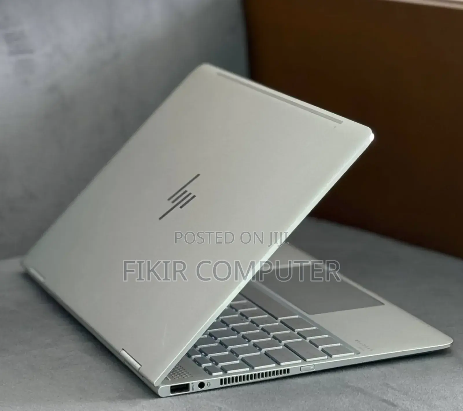 New Laptop HP Spectra 13 8GB Intel Core I7 SSD 512GB