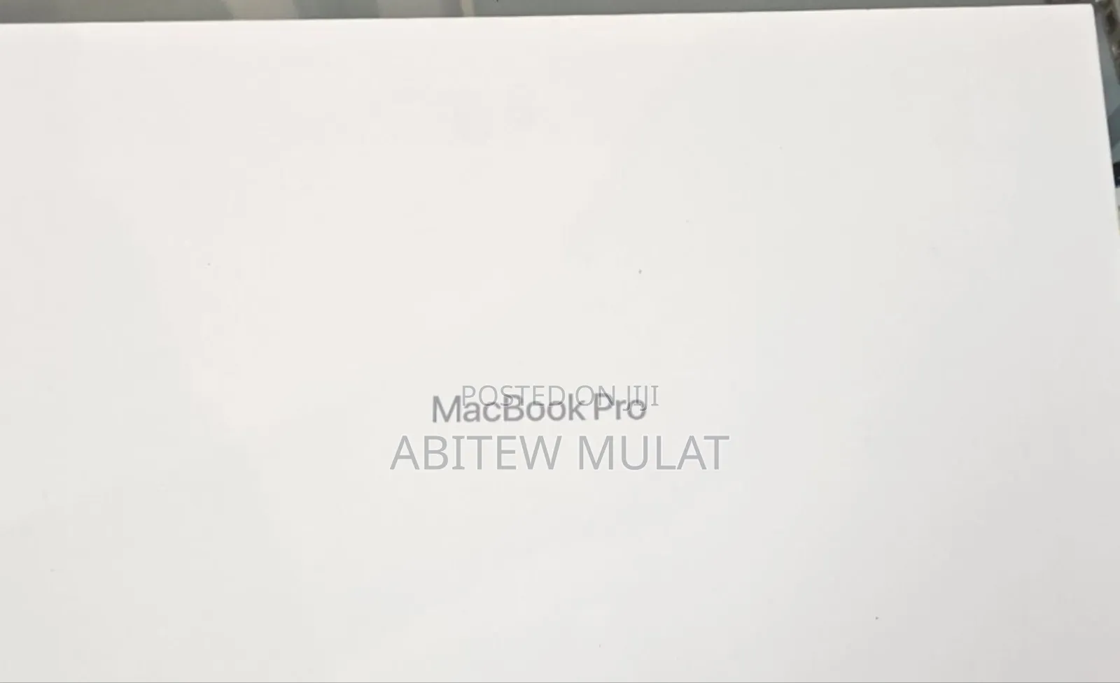 New Laptop Apple MacBook Pro 2024 M4 14-Inch 16GB Apple M4 SSD 512GB