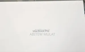 New Laptop Apple MacBook Pro 2024 M4 14-Inch 16GB Apple M4 SSD 512GB