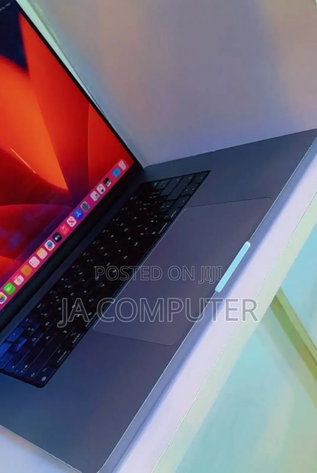 New Laptop Apple MacBook Pro 2023 M2 16GB Apple M2 SSD 1T