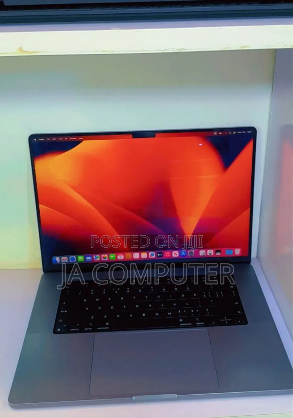 New Laptop Apple MacBook Pro 2023 M2 16GB Apple M2 SSD 1T
