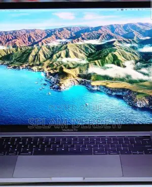 New Laptop Apple MacBook Pro 2017 16GB Intel Core I7 SSD 512GB