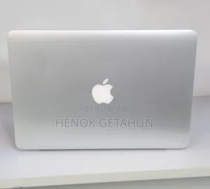 New Laptop Apple MacBook Pro 2015 8GB Intel Core I5 SSD 256GB