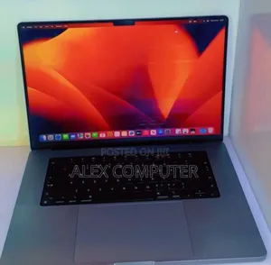 New Laptop Apple MacBook Pro 2022 M2 16GB Apple M2 SSD 1T