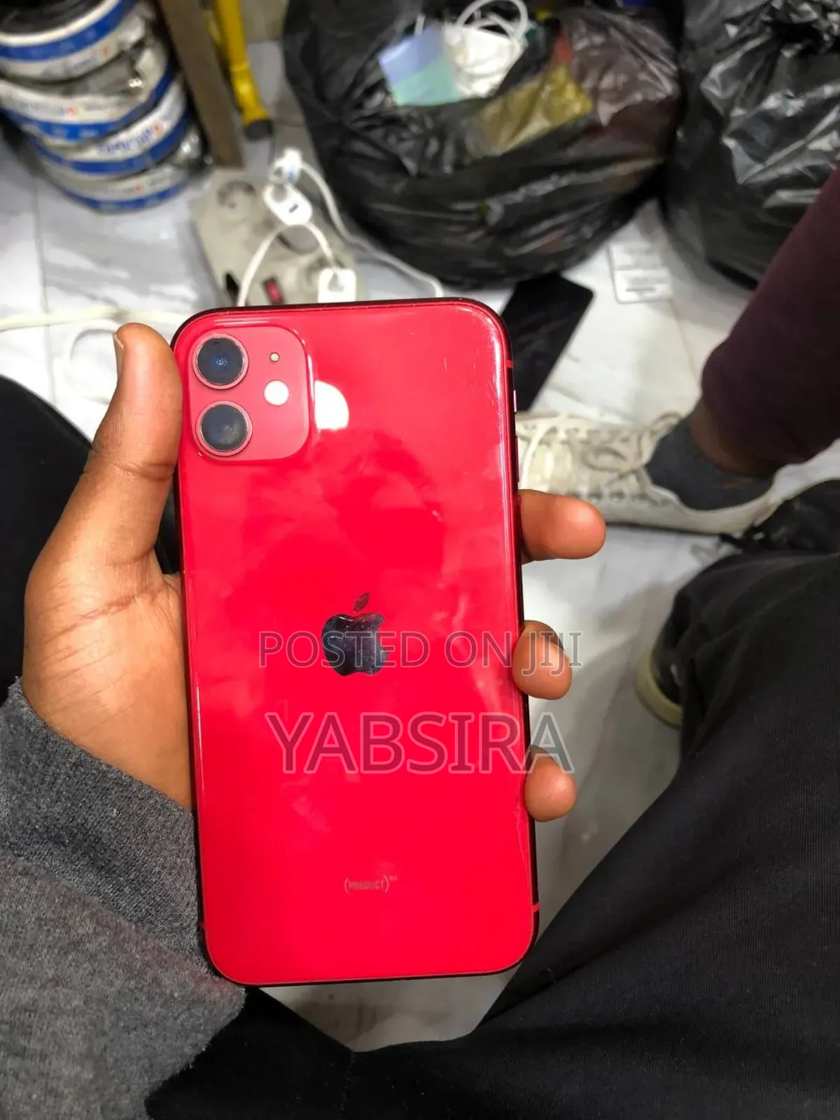 New Apple iPhone 11 64 GB Red