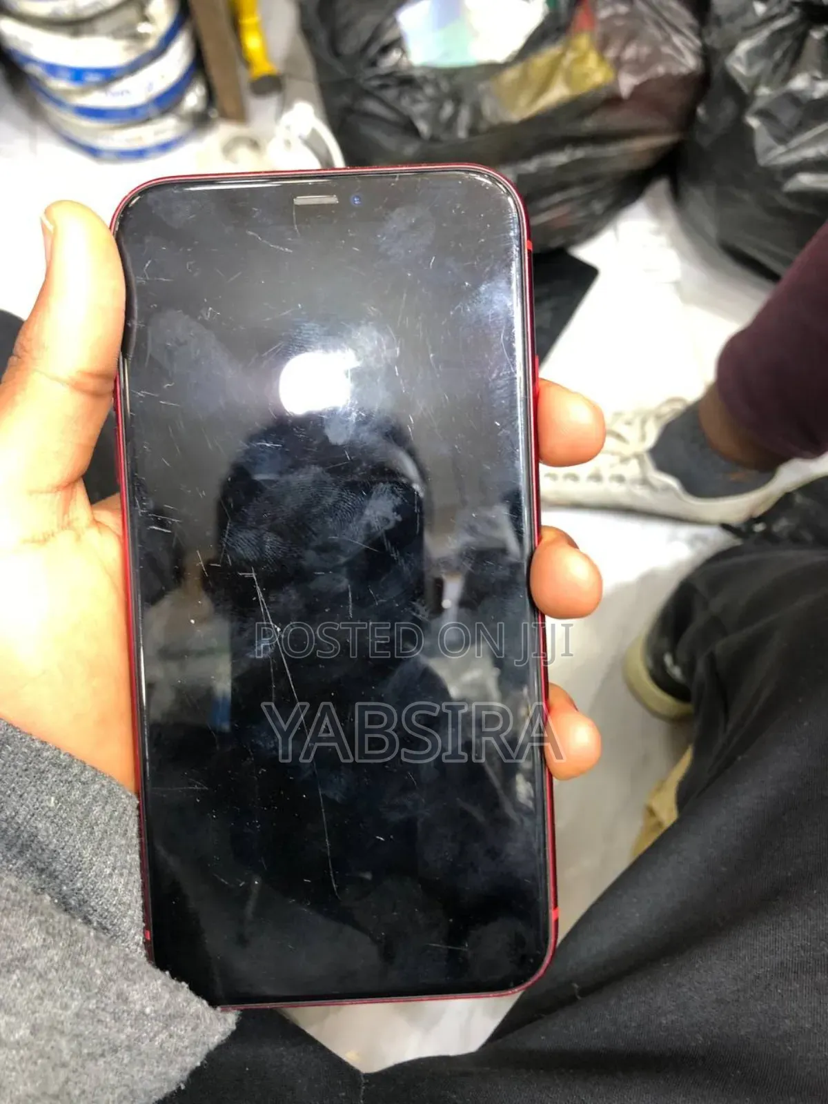 New Apple iPhone 11 64 GB Red