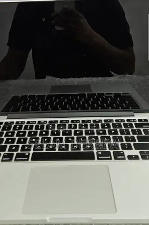 Photo - New Laptop Apple MacBook Pro 2014 8GB Intel Core I5 SSD 128GB