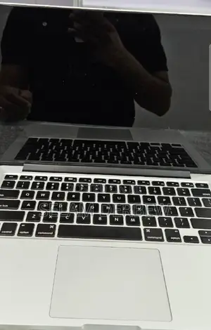 New Laptop Apple MacBook Pro 2014 8GB Intel Core I5 SSD 128GB