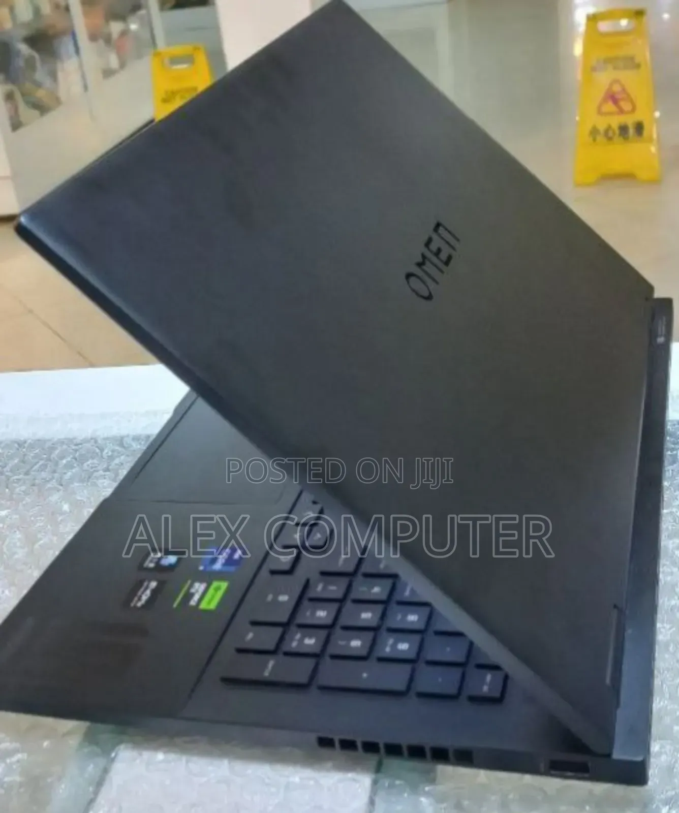 New Laptop HP Omen 16 16GB Intel Core i9 SSD 1T