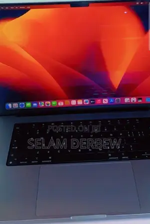 New Laptop Apple MacBook Pro 2023 M2 16GB Apple M2 SSD 1T