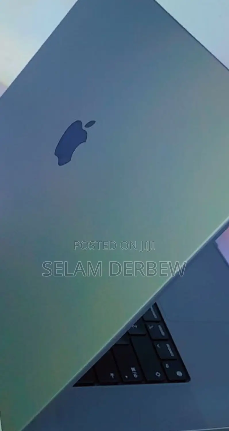 New Laptop Apple MacBook Pro 2023 M2 16GB Apple M2 SSD 1T