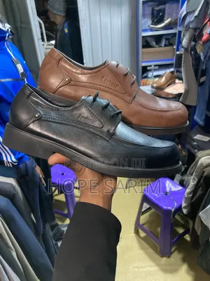 ምቻት ያላቸው ጫማ Shoes Italy