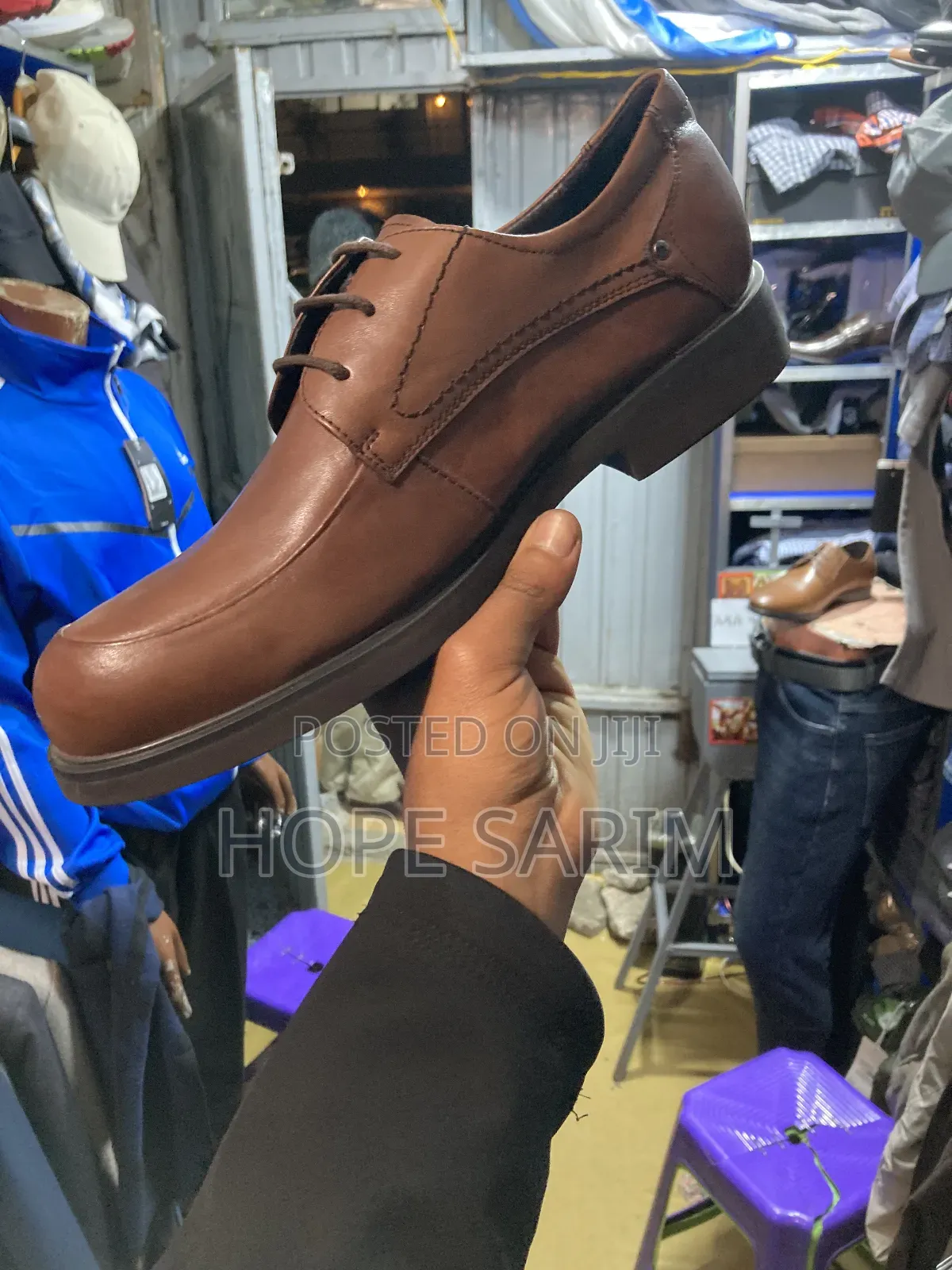 ምቻት ያላቸው ጫማ Shoes Italy