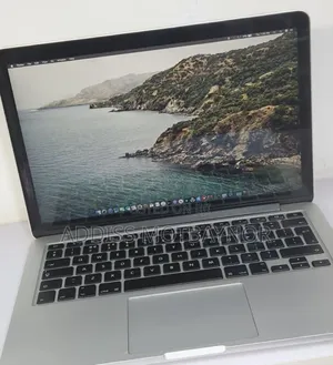 New Laptop Apple MacBook 2015 8GB Intel Core I5 SSD 256GB