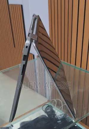 Photo - New Laptop Dell Inspiron 13z 8GB Intel Core I3 SSD 128GB