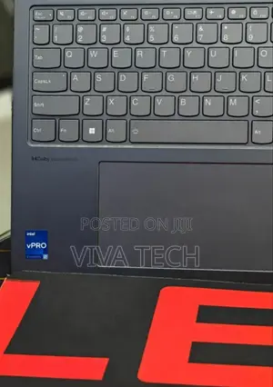 New Laptop Lenovo Yoga C740 16GB Intel Core I7 SSD 1T