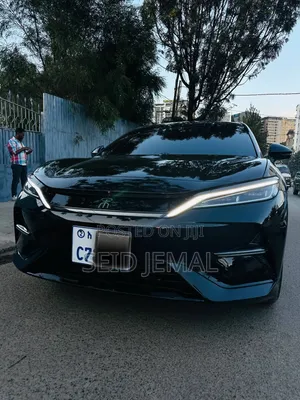 Photo - BYD Song Plus 2025 Matt Black