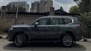 New Toyota Land Cruiser 2023 Gray