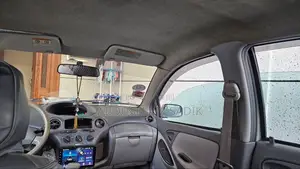 Toyota Platz 2001 Silver