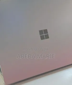 New Laptop Microsoft Surface 8GB Intel Core I5 SSD 128GB