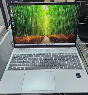 New Laptop HP Pavilion 17 16GB Intel Core I7 SSD 1T