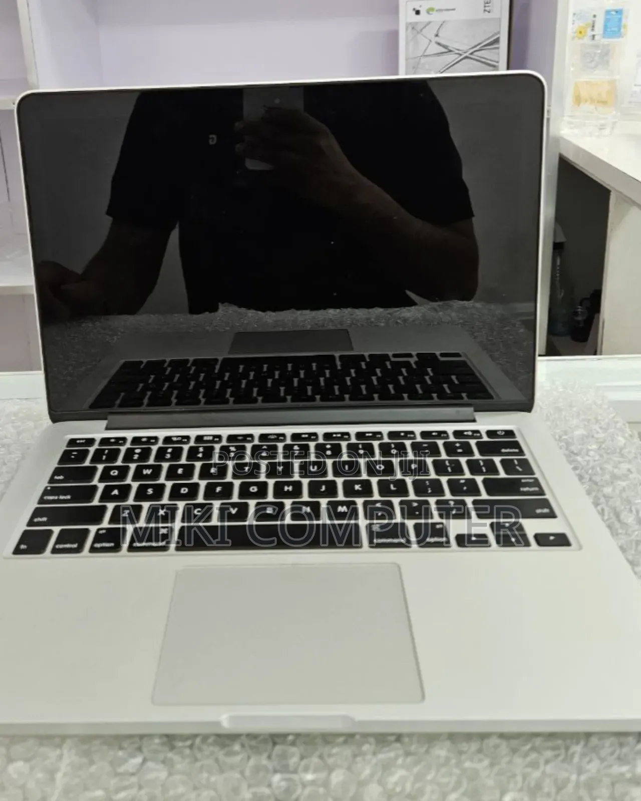 New Laptop Apple MacBook Pro 2014 8GB Intel Core I5 SSD 128GB
