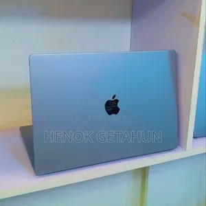 New Laptop Apple MacBook Pro 2023 M2 16GB Apple M2 HDD+SSD 1T