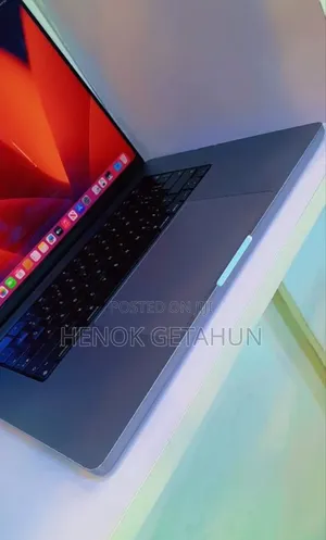 New Laptop Apple MacBook Pro 2023 M2 16GB Apple M2 HDD+SSD 1T