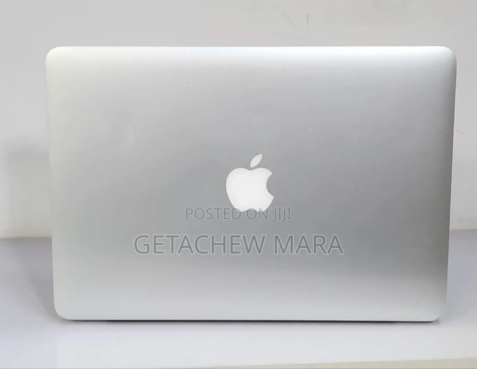 New Laptop Apple MacBook 2015 8GB Intel Core I5 SSD 256GB