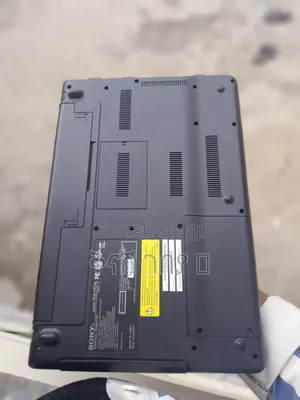 Laptop Sony VAIO 15E F15218SN 4GB Intel Core 3 HDD 250GB