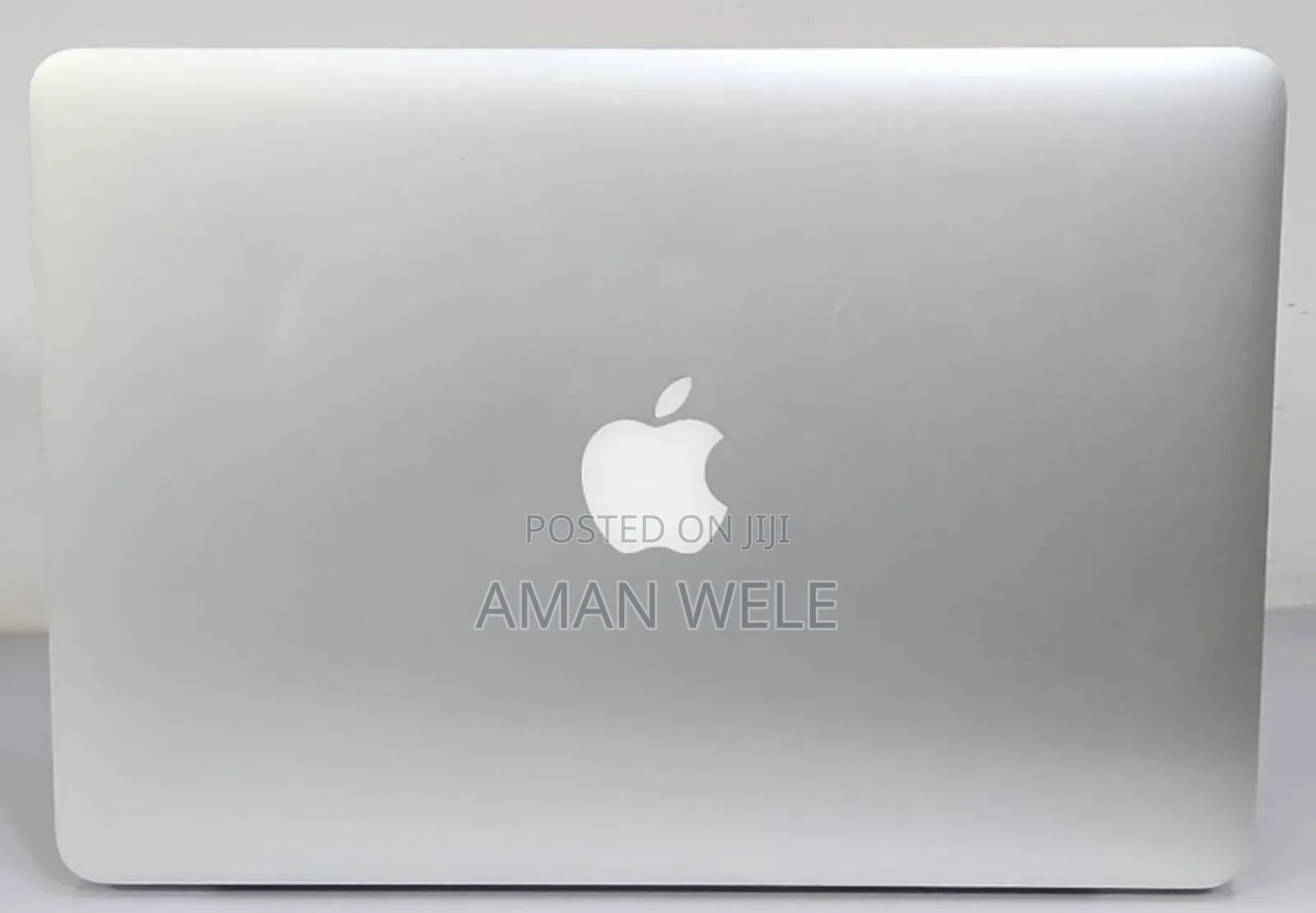 New Laptop Apple MacBook Pro 2015 8GB Intel Core I5 SSD 256GB