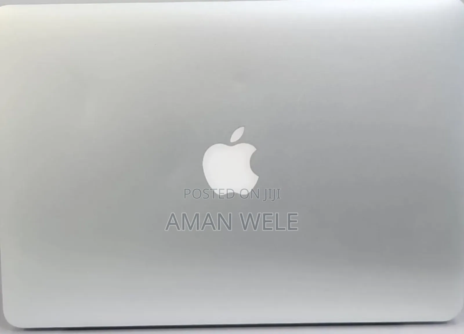 New Laptop Apple MacBook Pro 2015 8GB Intel Core I5 SSD 256GB