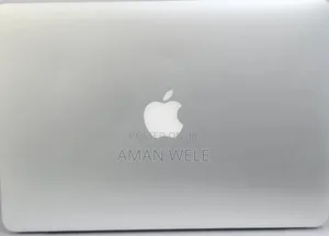 New Laptop Apple MacBook Pro 2015 8GB Intel Core I5 SSD 256GB