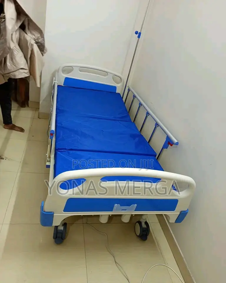 Hospital Bed𡥘፰bed Offers 2 Adjustable Functions by Simply Rotating