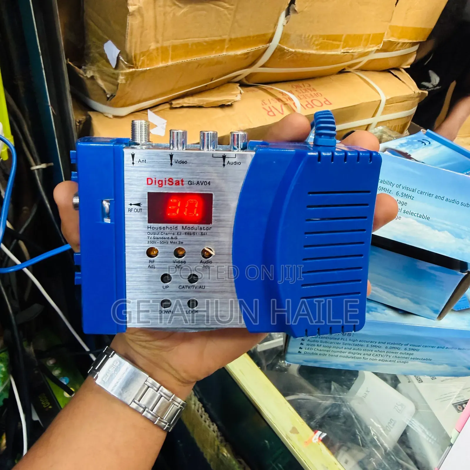 Av to Rf Converter