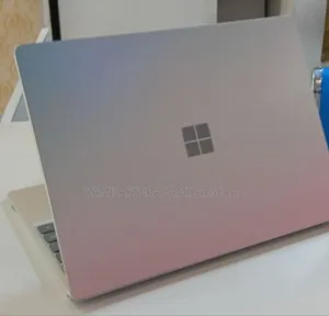New Laptop Microsoft Surface 8GB Intel Core I5 SSD 128GB