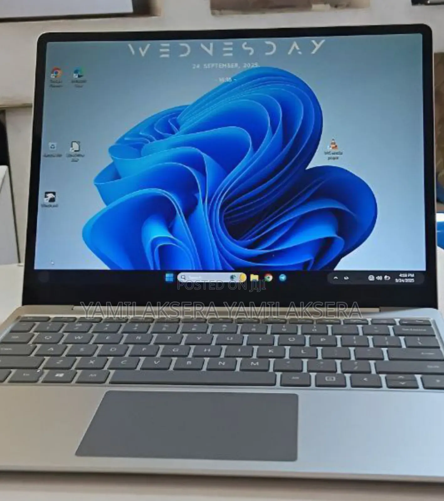 New Laptop Microsoft Surface 8GB Intel Core I5 SSD 128GB