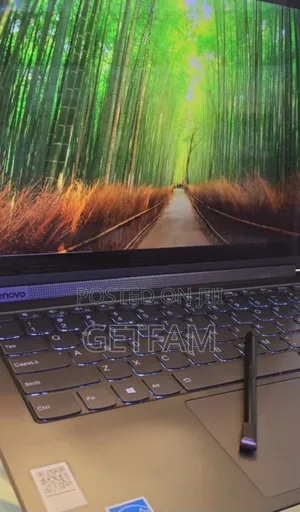 Photo - New Laptop Lenovo ThinkPad Yoga 16GB Intel Core I7 SSD 1T