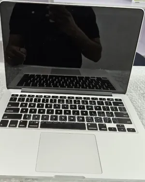 Photo - New Laptop Apple MacBook Pro 2014 8GB Intel Core I5 SSD 128GB