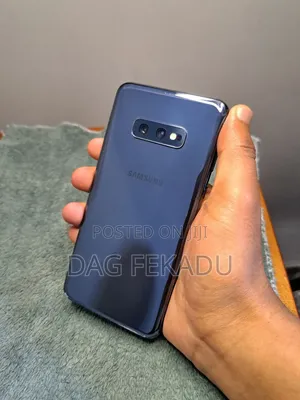 Samsung Galaxy S10e 128 GB Blue