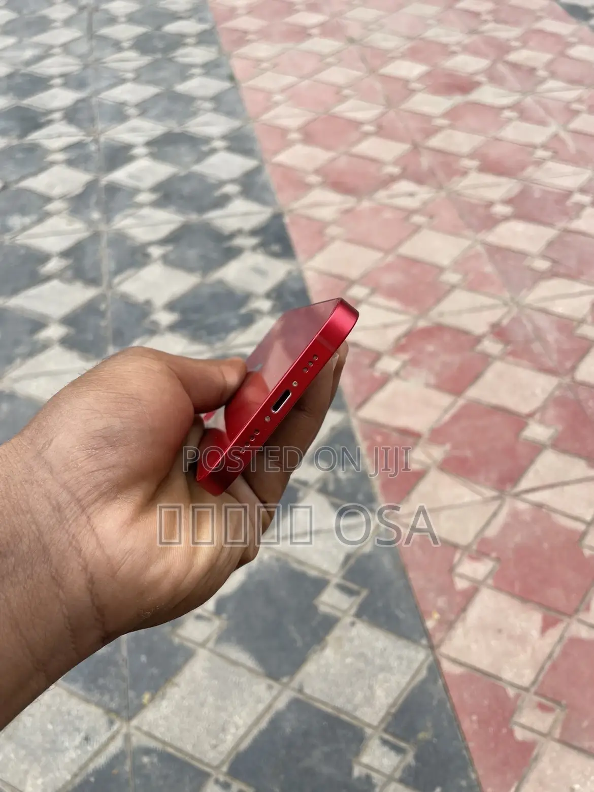 New Apple iPhone 13 128 GB Red