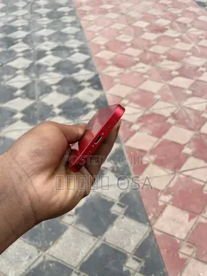 New Apple iPhone 13 128 GB Red